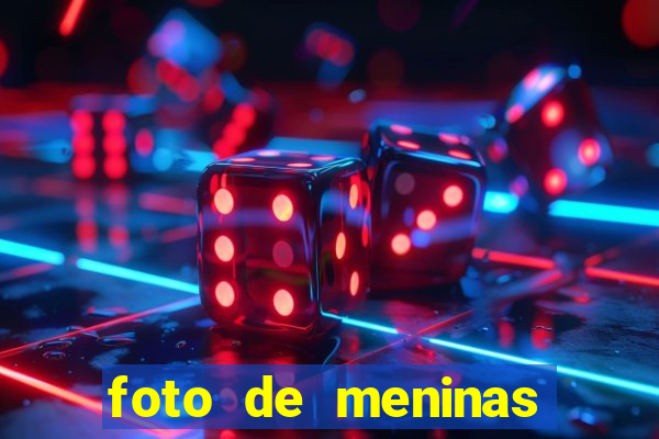 foto de meninas cacheadas no espelho